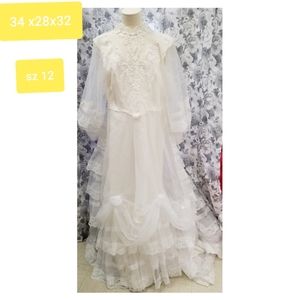 Size 12 Vintage wedding dress.